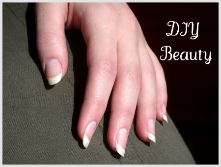 DIY beauty using natural ingredients to whiten nails