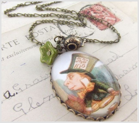 Alice In Wonderland Mad Hatter Necklace