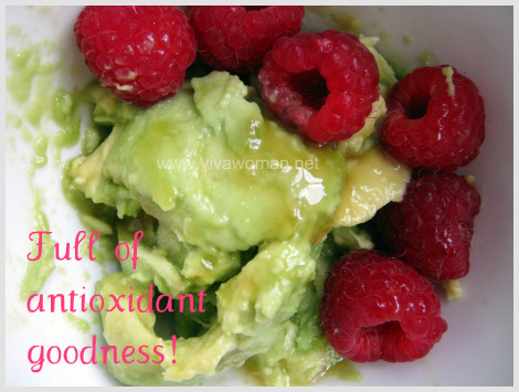 avocado raspberry honey mix