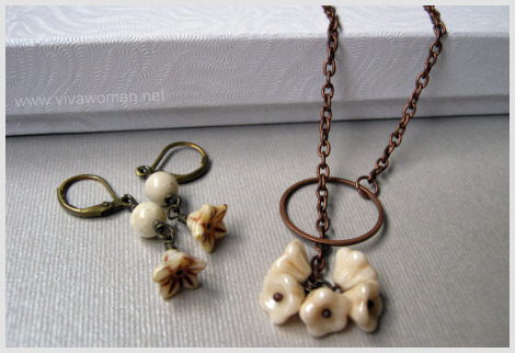 buttercup bouquet handmade necklace