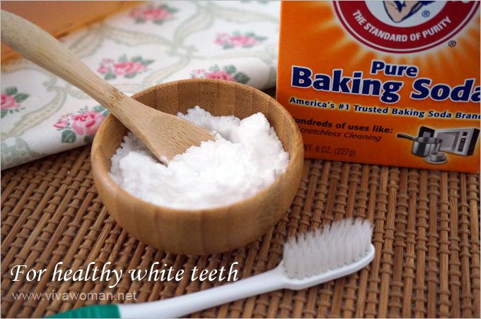 Baking-Soda-For-Healthy-White-Teeth